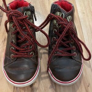 GAP Kids Brown Sneakers with Red Laces